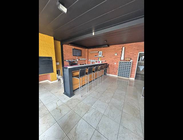 3 BEDROOM HOUSE FOR SALE IN KOSMOS